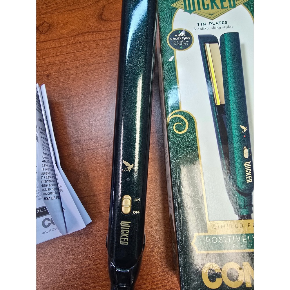 Conair Wicked Positively Green 1 Inch Flat Iron Hair Straightener Open Box